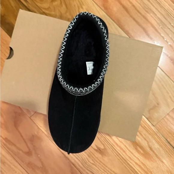 New! UGG Black Tasman Slippers - Picture 1 of 7